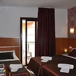 Guest house - El Amigo *