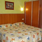 - El Amigo Guest house *
