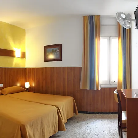 - El Amigo Guest house *