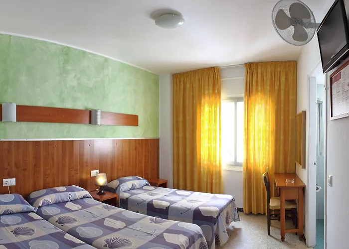 - El Amigo Guest house