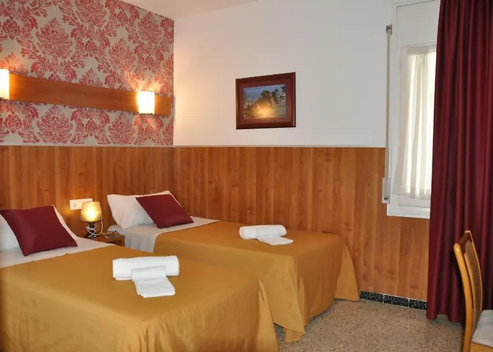 Guest house - El Amigo Lloret de Mar