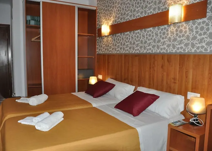 Guest house - El Amigo *