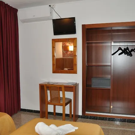 - El Amigo Гостьовий будинок *